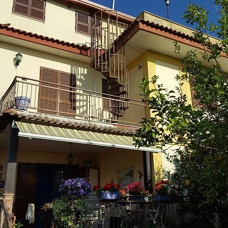 نابولي Villa Spina المظهر الخارجي الصورة